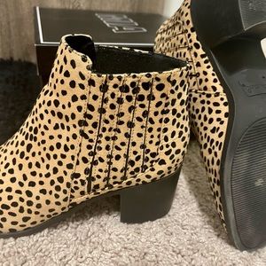 Mia Size 7 1/2 Tan booties with black polkadots